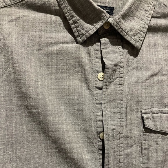 Mens GAP button down - Picture 1 of 3